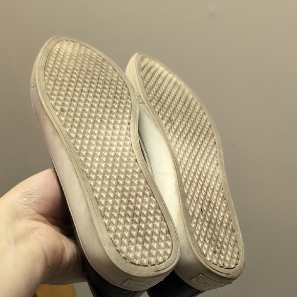 J/Slides Black Slip-on Shoes - Picture 5 of 6